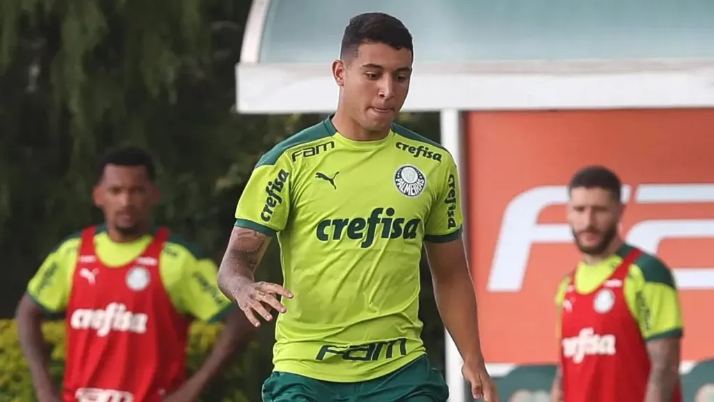 Pedro Bicalho em treinamento no Palmeiras. Foto: Cesar Greco/Palmeiras