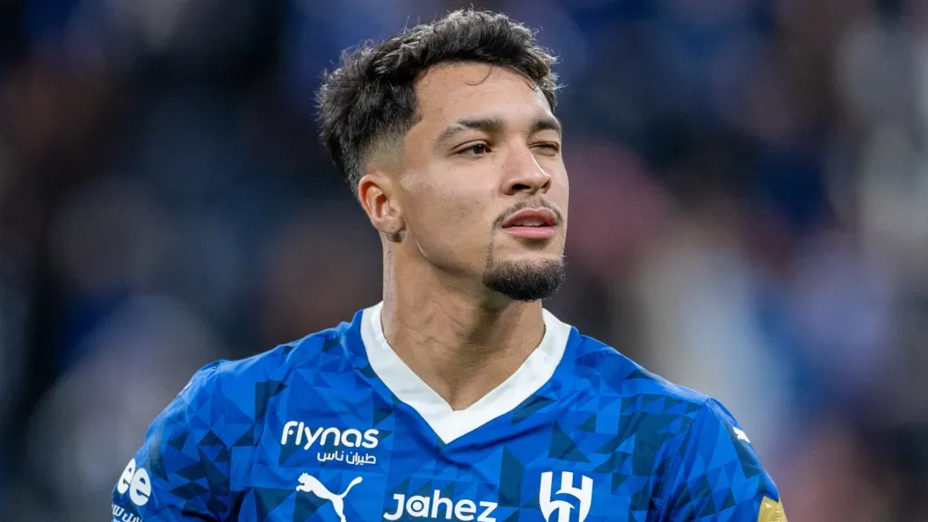 Marcos Leonardo durante jogo com a camisa do Al-Hilal (Foto: Abdullah Ahmed/Getty Images)