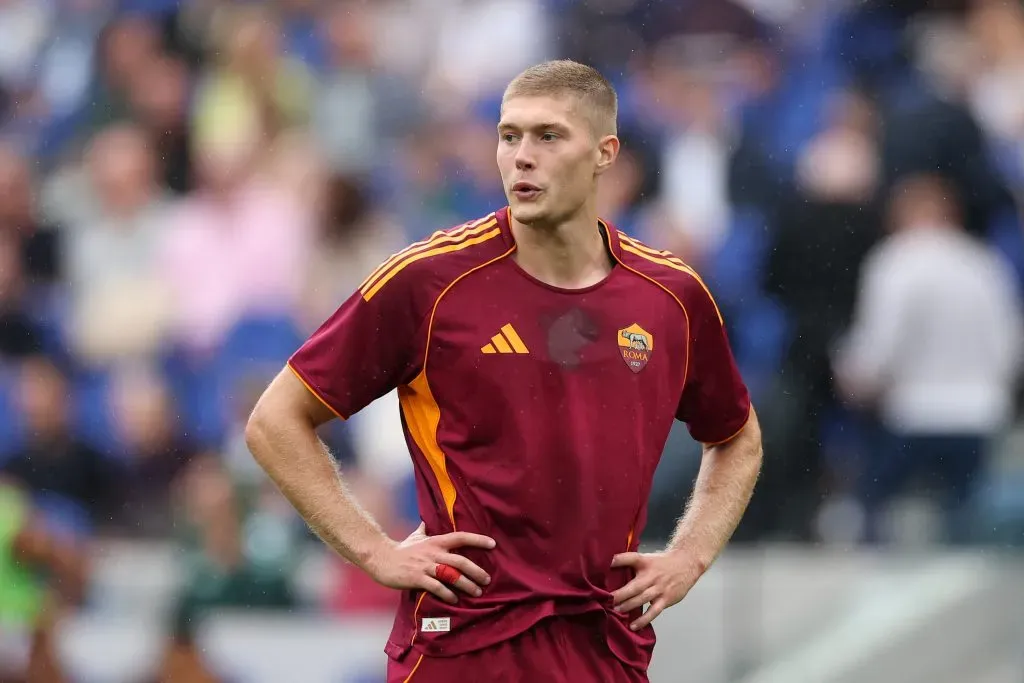 Artem Dovbyk, centroavante da Roma – Photo by Jan Kruger/Getty Images