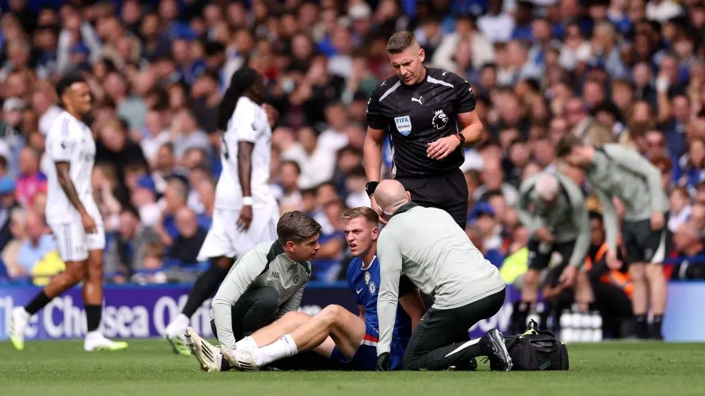 Liam Delap se lesionou contra o Fulham. Foto: Justin Setterfield/Getty Images