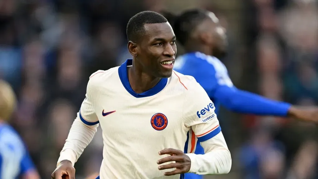 Jackson vestindo a camisa do Chelsea. Foto: Michael Regan/Getty Images