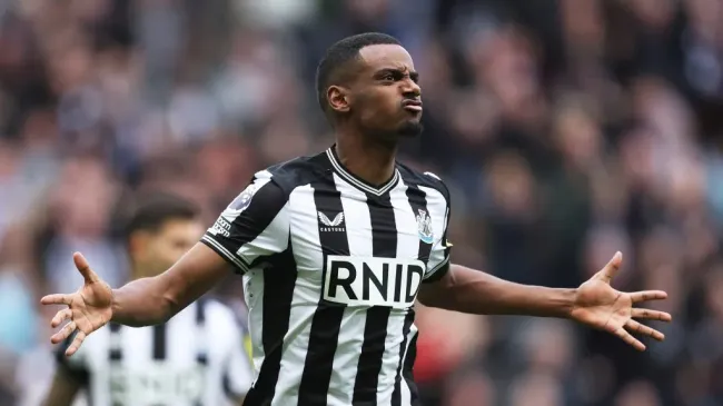 Alexander Isak teve boa passagem pelo Newcastle. Foto: George Wood/Getty Images