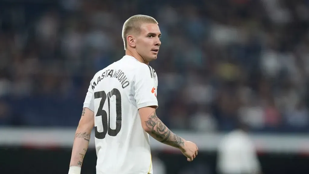 Mastantuono em ação pelo Real Madrid. Foto: Angel Martinez/Getty Images