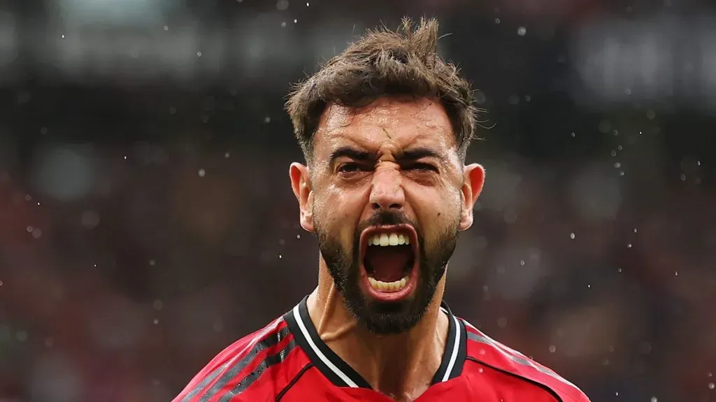 Bruno Fernandes comemorando um gol.