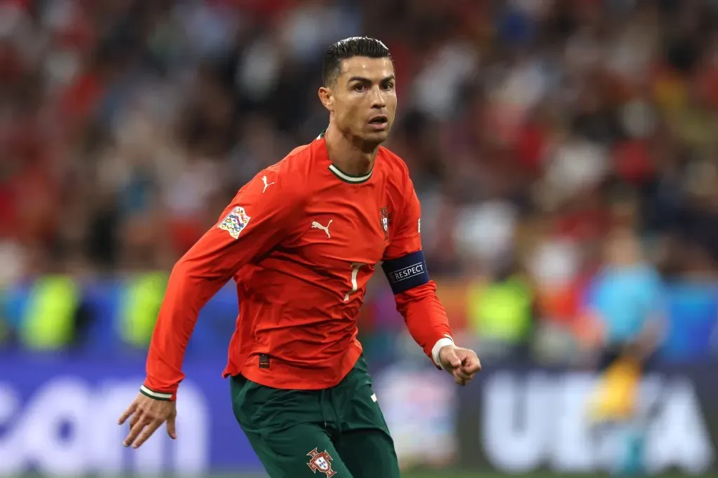 Cristiano Ronaldo é ídolo de Portugal. (Photo by Alexander Hassenstein/Getty Images)