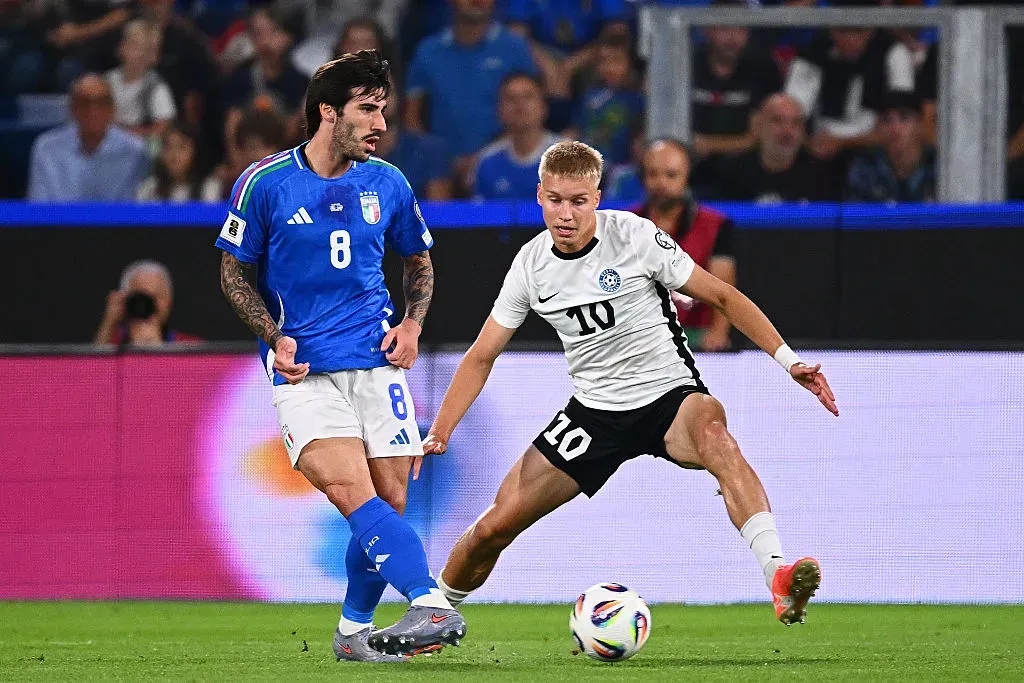 Sandro Tonali em ação pela Itália. Mattia Ozbot/Getty Images.