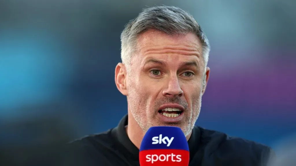Jamie Carragher é comentarista da Sky Sports, emissora britânica (Foto: Carl Recine/Getty Images)