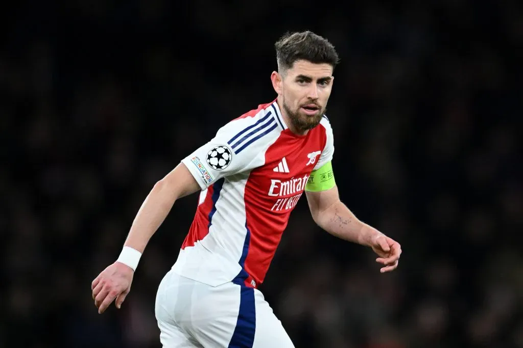 Jorginho em campo pelo Arsenal