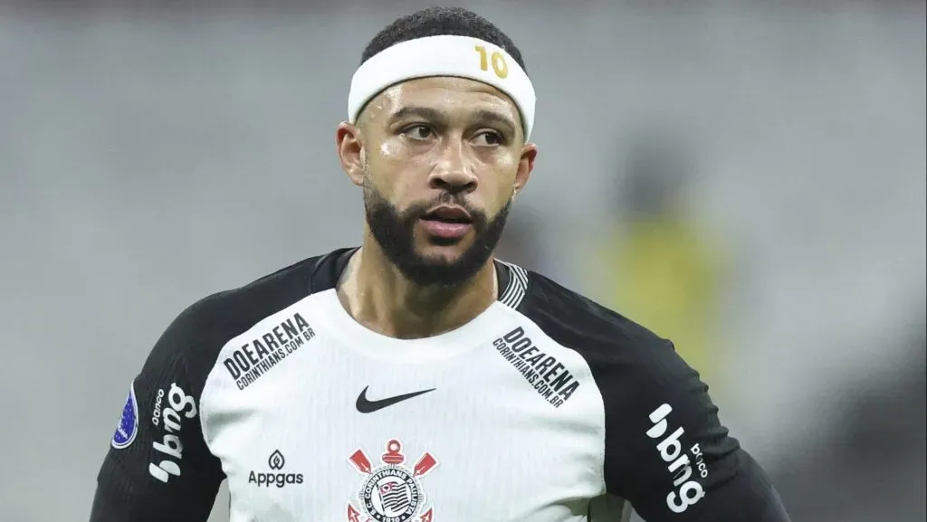 Memphis Depay pelo Corinthians (Photo by Alexandre Schneider/Getty Images)
