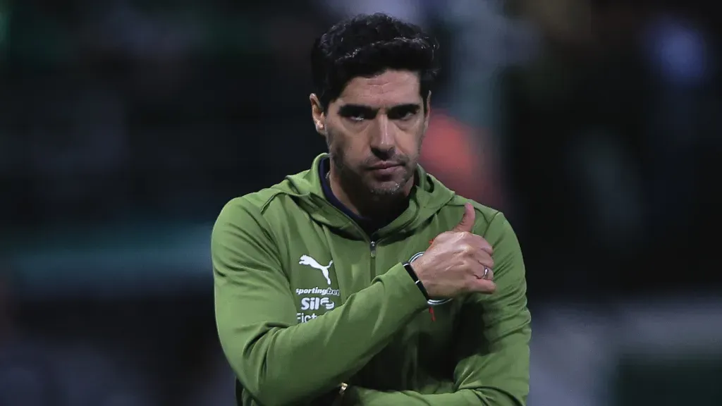 Abel Ferreira pelo Palmeiras. (Foto: Ettore Chiereguini/AGIF)