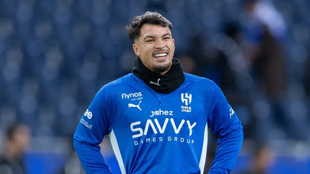 Marcos Leonardo no aquecimento pelo Al-Hilal (Foto: Abdullah Ahmed/Getty Images)
