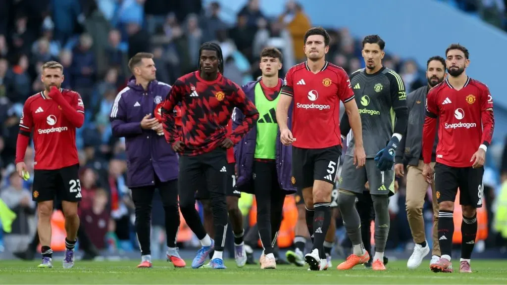 Jogadores do United após derrota no Etihad Stadium (Foto: Carl Recine/Getty Images)