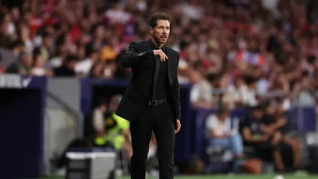 Diego Simeone foi elogiado por Van Dijk. Foto: Florencia Tan Jun/Getty Images