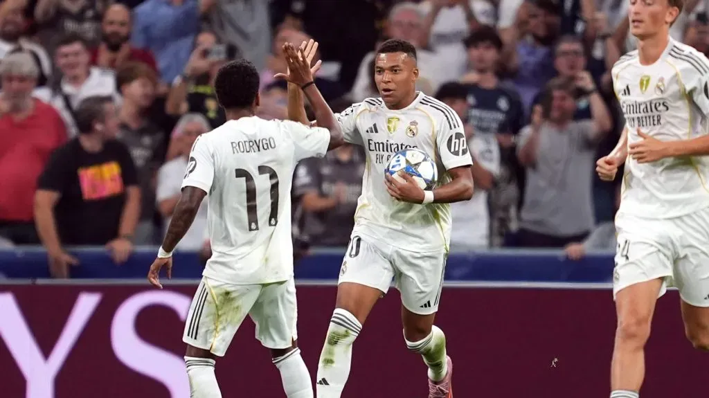 Mbappé e Rodrygo comemorando gol. Foto: Mateo Villalba Sanchez/Getty Images