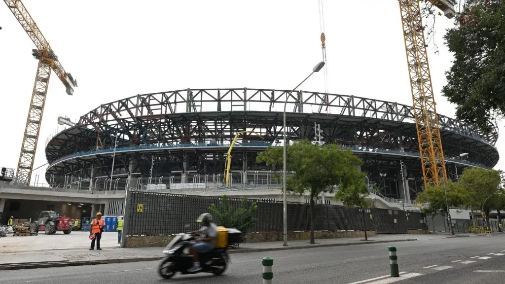 Camp Nou se encontra em estágio avançado de reforma (Foto: David Ramos/Getty Images)