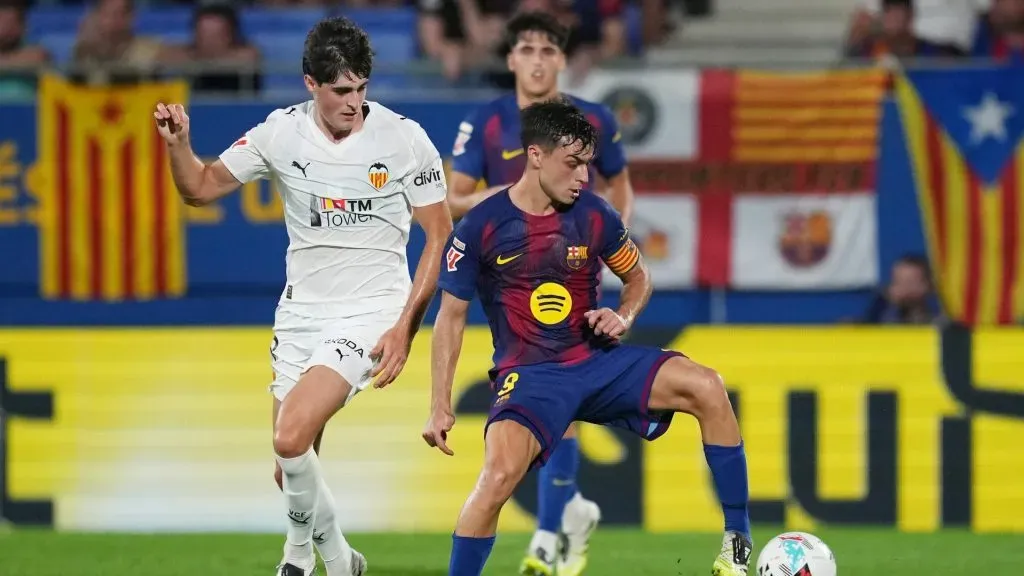 Pedri fez um ótimo jogo contra o Valencia. Foto: Alex Caparros/Getty Images