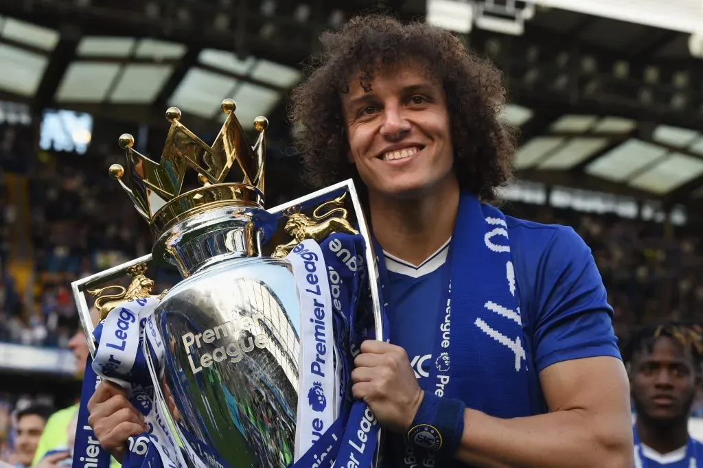 David Luiz em ação pelo Chelsea. (Photo by Michael Regan/Getty Images)