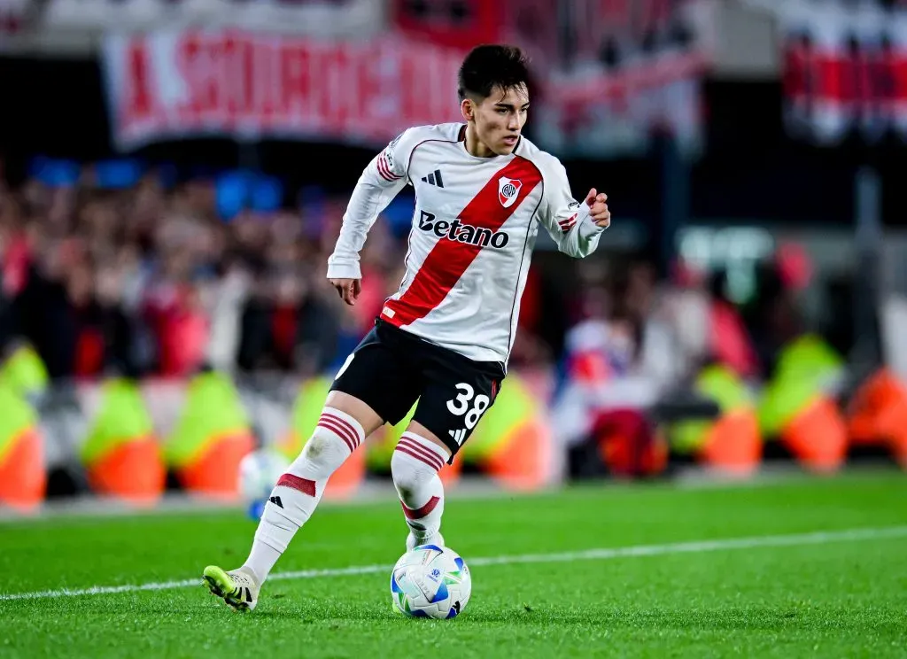 Ian Subiabre em ação pelo River Plate. (Photo by Marcelo Endelli/Getty Images)