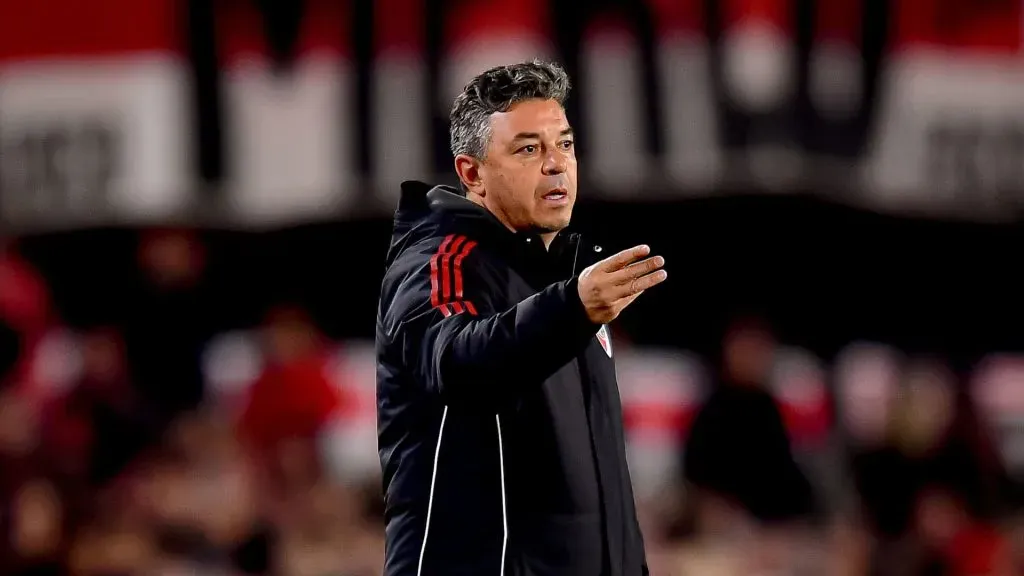 Gallardo durante jogo contra o Palmeiras no Monumental de Núñez (Foto: Marcelo Endelli/Getty Images)