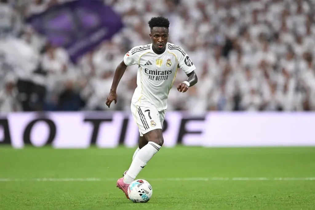 Vini Jr. em ação pelo Real Madrid. (Photo by Denis Doyle/Getty Images)