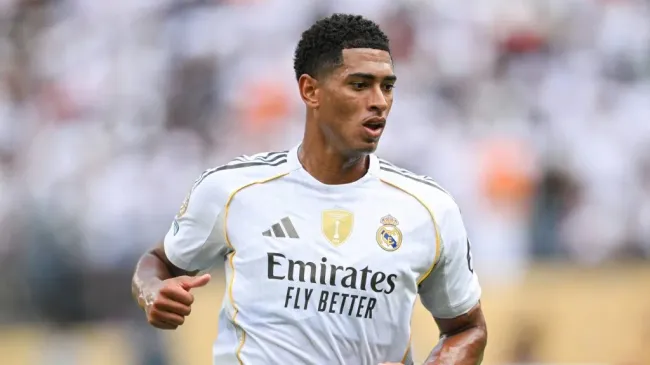 Jude Bellingham pelo Real Madrid. (Photo by David Ramos/Getty Images)