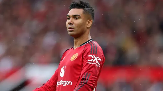 Casemiro em ação com o Manchester United (Photo by Matt McNulty/Getty Images)