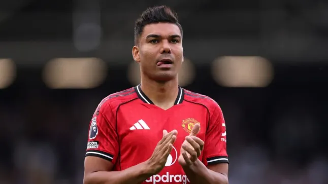 Casemiro jogando pelo Manchester United. Foto: Justin Setterfield/Getty Images