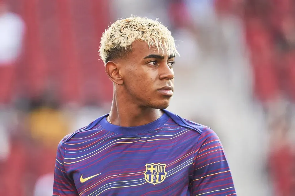 Lamine Yamal é um dos craques do Barcelona. (Photo by Rafa Babot/Getty Images)