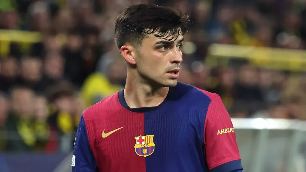 Pedri no Barcelona é a junção de Xavi e Iniesta, diz Scholes