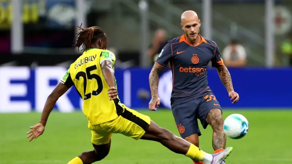 Dimarco em ação pela Inter de Milão. Foto: Marco Luzzani/Getty Images