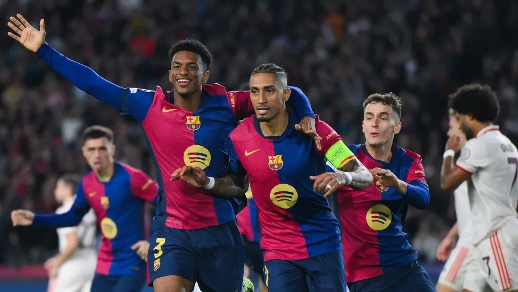 Barcelona conta com duas joias da base para substituir Alejandro Balde