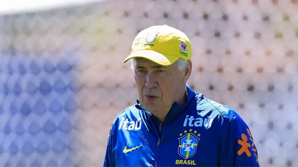 Carlo Ancelotti em treino da Seleção Brasileira (foto: Buda Mendes/Getty Imagens)