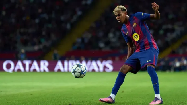 Lamine Yamal em ação durante partida da Liga dos Campeões. Foto: Angel Martinez/Getty Images para Qatar Airways