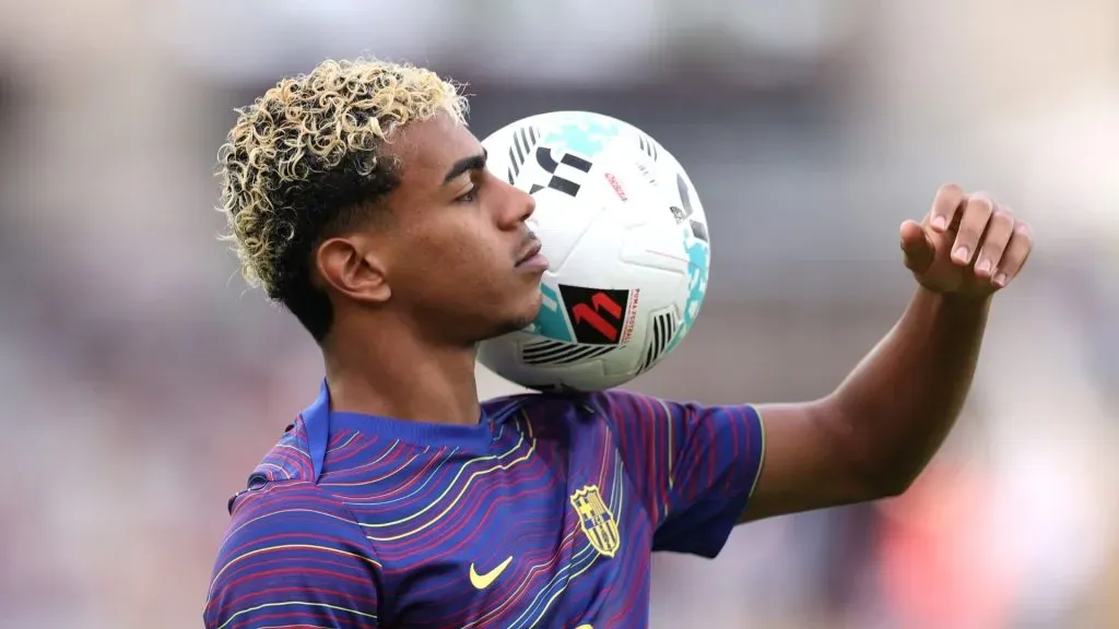 Lamine Yamal, atacante do Barcelona