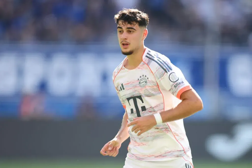 Pavlović pelo Bayern. (Photo by Alex Grimm/Getty Images)