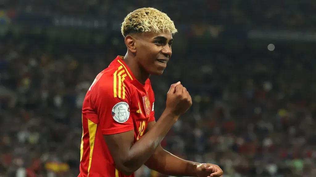 Lamine Yamal, do Barcelona, estava convocado pela Espanha (foto: Alexander Hassenstein/Getty Imagens)