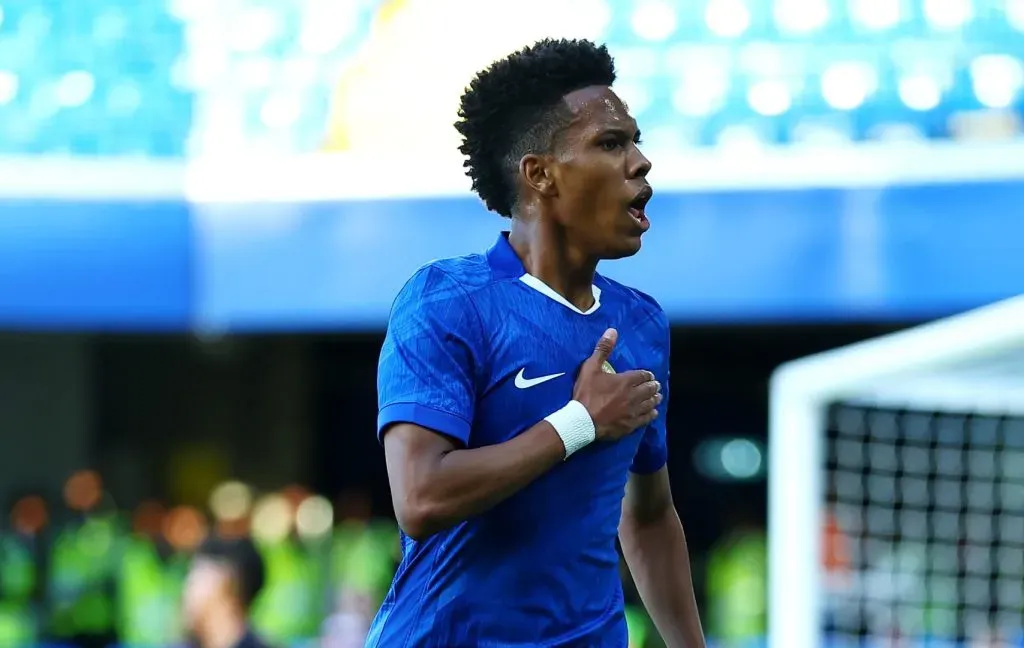 Estêvão pelo Chelsea