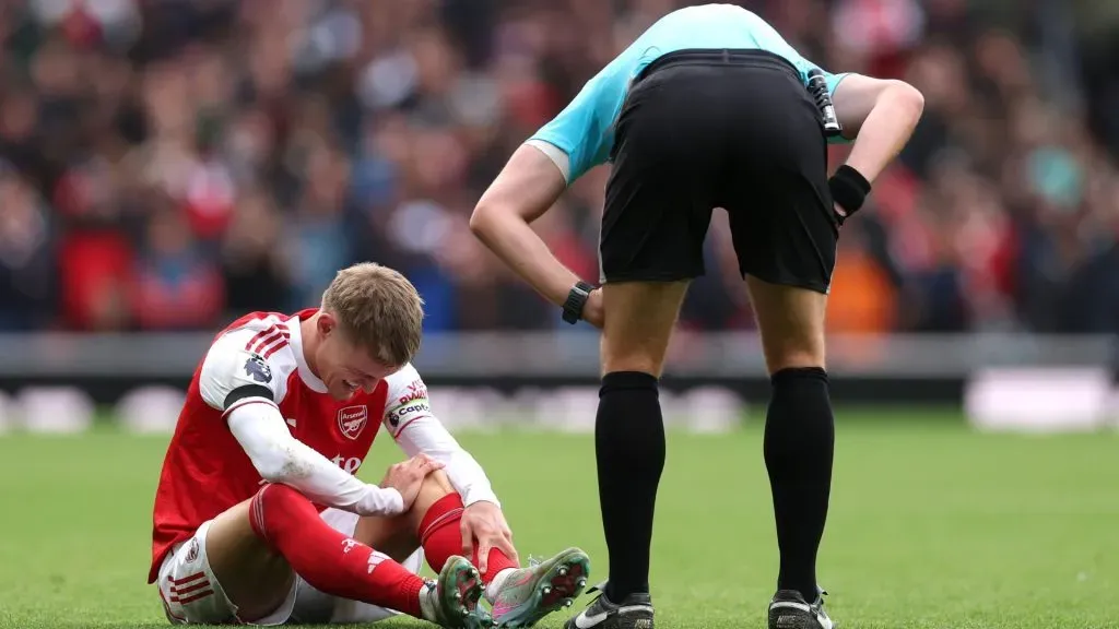 Ødegaard se machucou de novo em partida do Arsenal (foto: Alex Pantling/Getty Imagens)