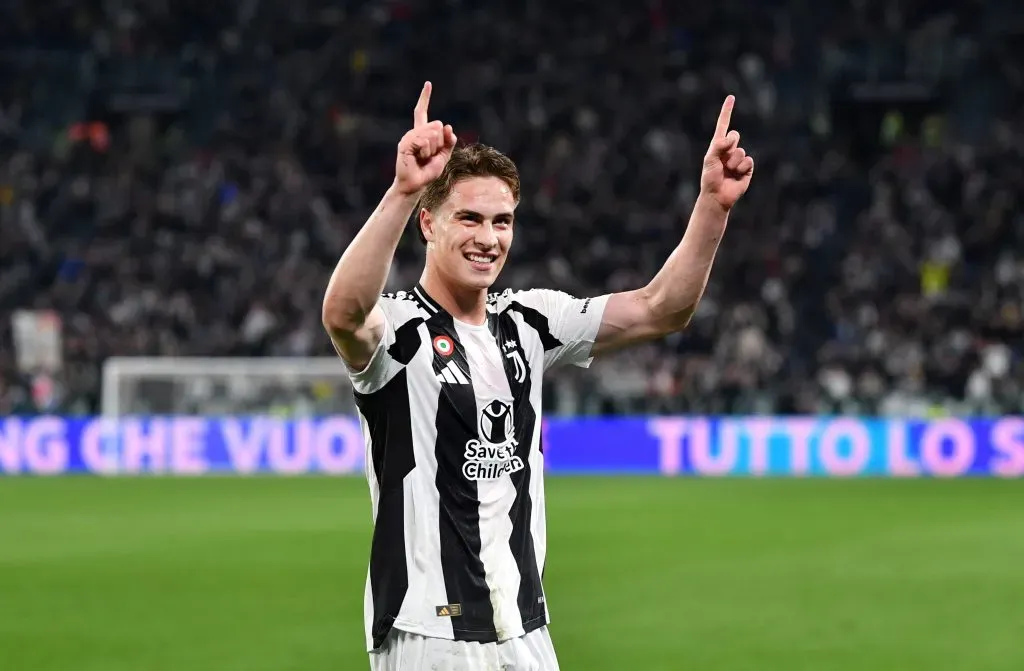 Kenan Yildiz em ação com as cores da Juventus (Photo by Valerio Pennicino/Getty Images)