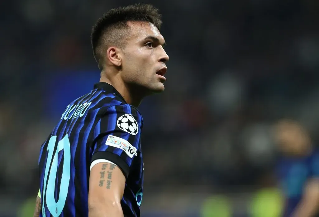 Lautaro em campo com a Inter (Photo by Marco Luzzani/Getty Images)