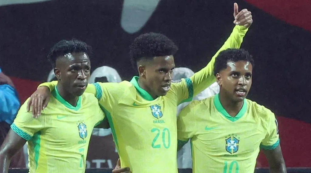 Vini Jr, Estêvão e Rodrygo, jogadores da Seleção Brasileira (Foto: Chung Sung-Jun/Getty Images)