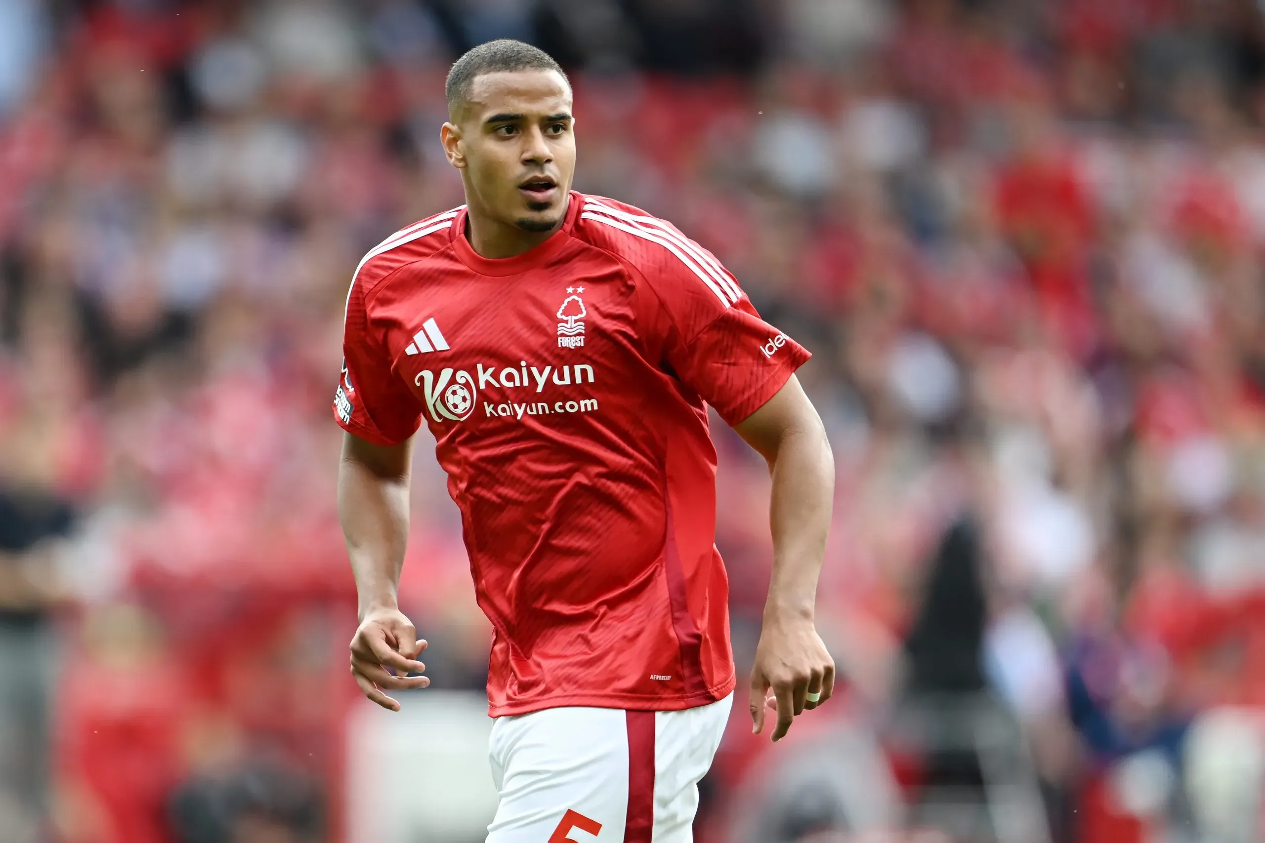 Murillo em jogo do Forest. Foto: Michael Regan/Getty Images