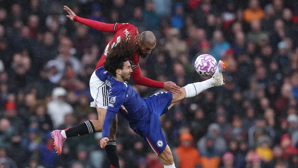Chelsea, Manchester United e Tottenham monitoram o atleta, que busca desafios mais intensos e maior visibilidade internacional. (Photo by Alex Livesey/Getty Images)