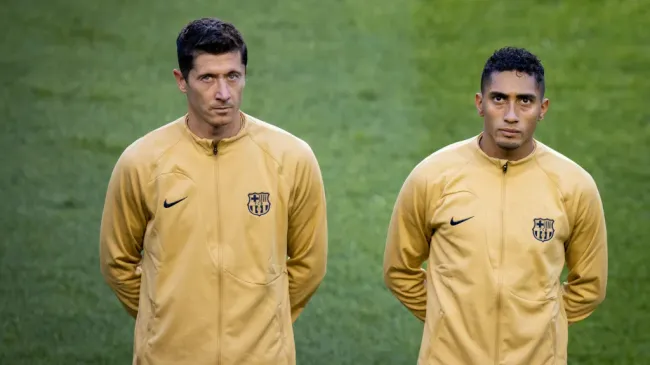 Lewandowski e Raphinha pelo Barcelona. (Foto: Ira L. Black/Getty Images)