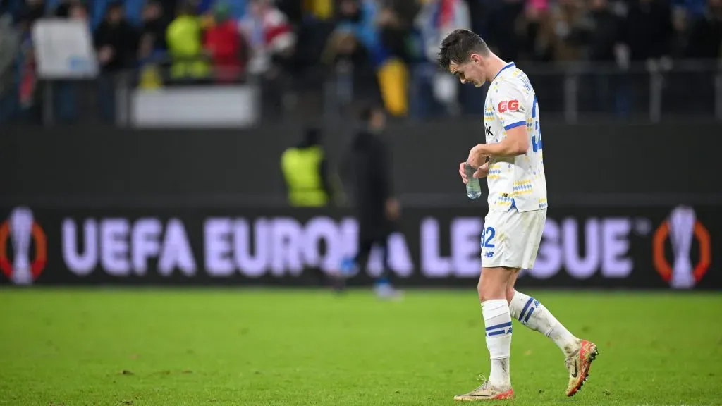 Taras Mykhavko, alvo do Liverpool, em jogo do Dinamo de Kiev. Foto: Stuart Franklin/Getty Images