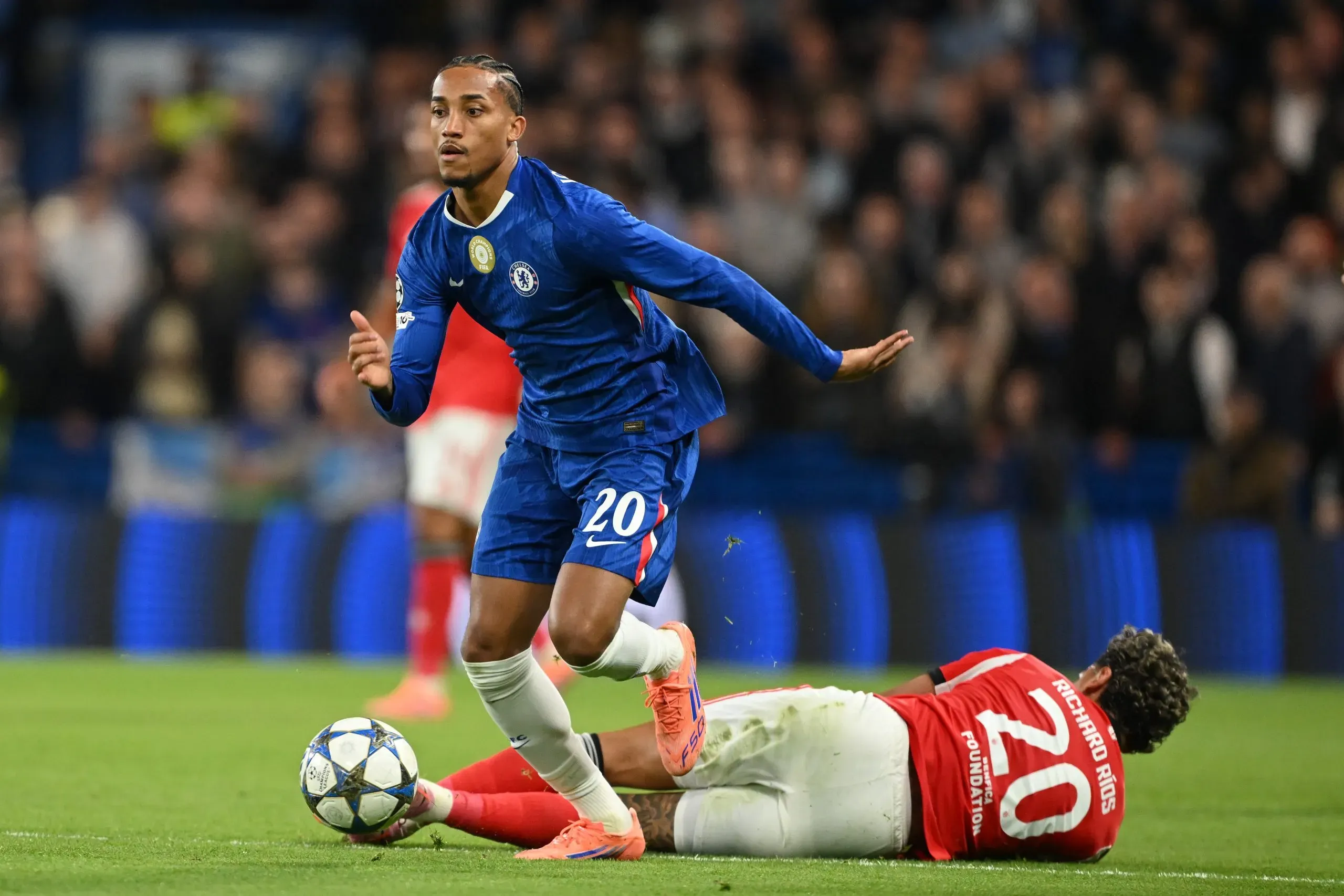 João Pedro em ação pelo Chelsea. Foto: Mike Hewitt/Getty Images