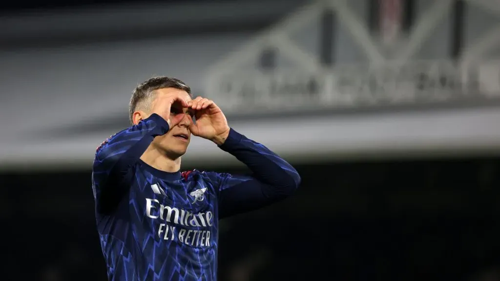 Trossard fez gol no jogo entre Fulham e Arsenal (foto: Alex Pantling/Getty Images)