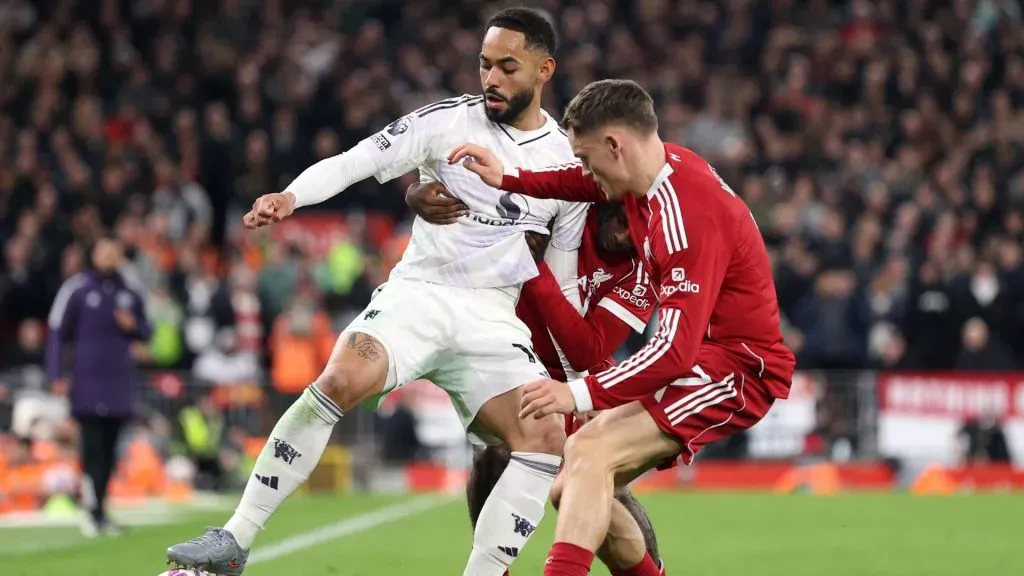 Matheus Cunha participou do jogo entre Manchester United e Liverpool (foto: Micheal Regan/Getty Images)