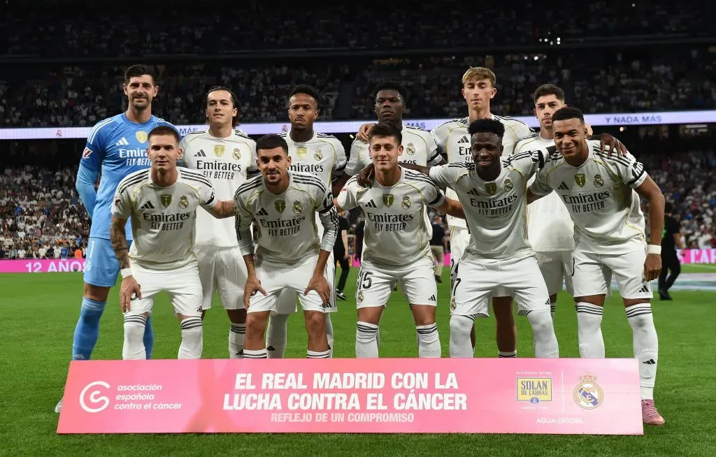 Com a sequência contra Juventus, Barcelona, Valencia e Liverpool, o clube teme que problemas de mentalidade no elenco possam aparecer. Com isso, pode existir uma pressão no treinador, que encontrou os vestiários com hábitos ruins assim que chegou ao clube. Jogadores, como Arnold e Huijsen precisam se adaptar mais e melhorar, segundo o portal The Athletic. (Foto: Denis Doyle/Getty Images)