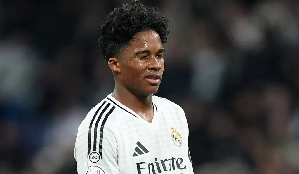 Endrick, comemora em campo pelo Real Madrid